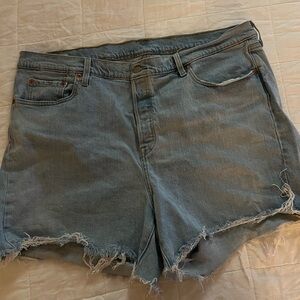 501 Levi's Jean short. Worn twice.
